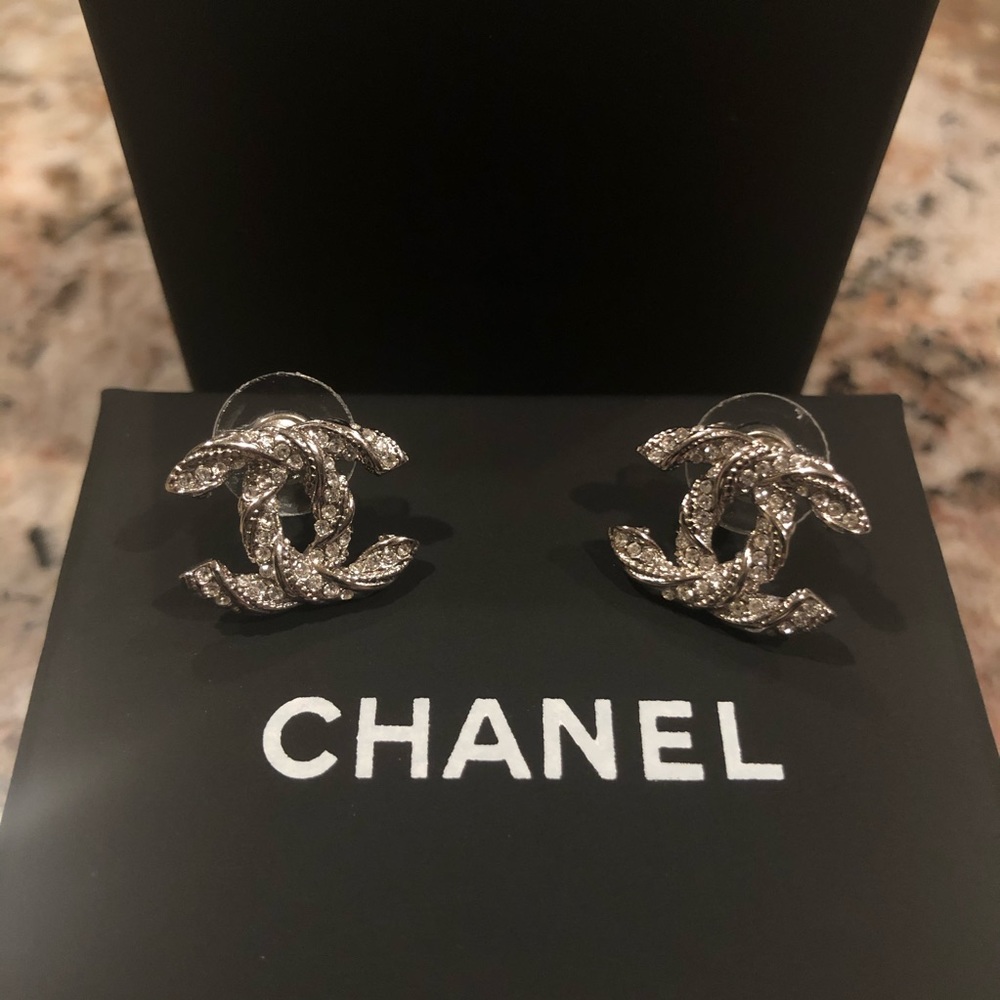 Auth CHANEL CC Twist Silver & Rhinestone Earrings - Picture 5 of 8